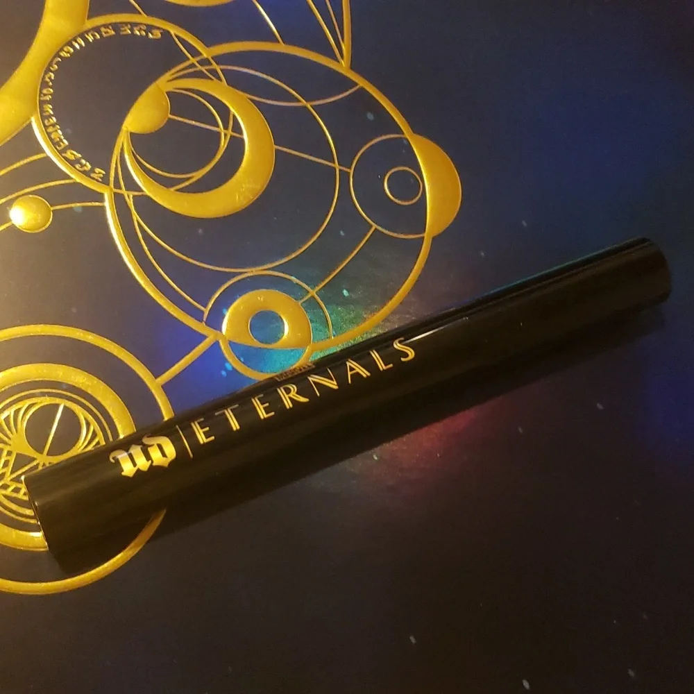 ❇️🧚‍♀️AGILITY Urban Decay DISCONTINUED Eternals Lipstick NWOBOX